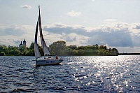 Клубная яхта «Авось»